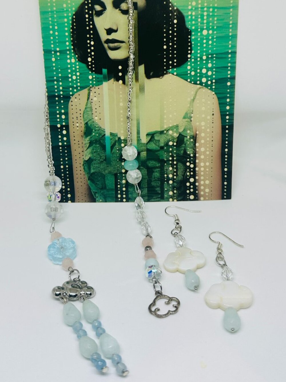 Aolani Set – Cloud Earrings & Beaded Bookmark